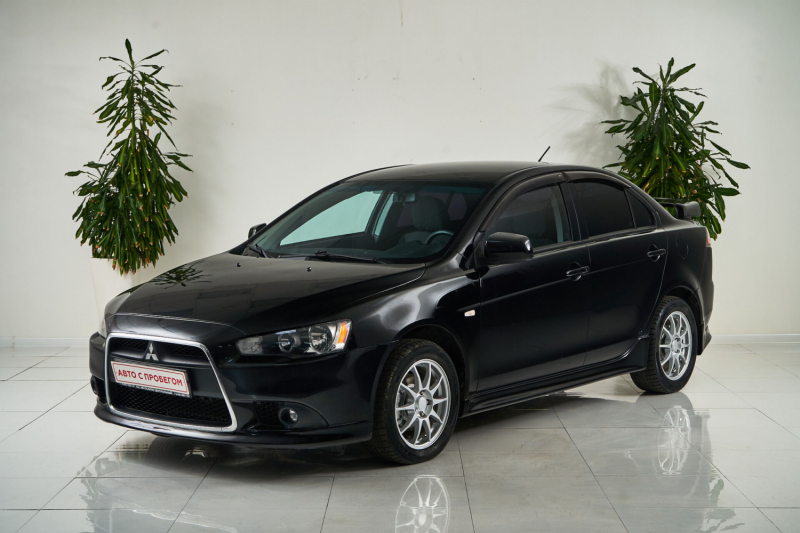 Mitsubishi Lancer, X Рестайлинг 2011 с пробегом 111 000 км.