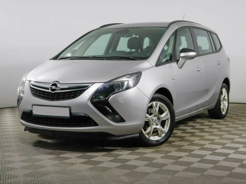 Opel Zafira, C 2014 с пробегом 94 000 км.