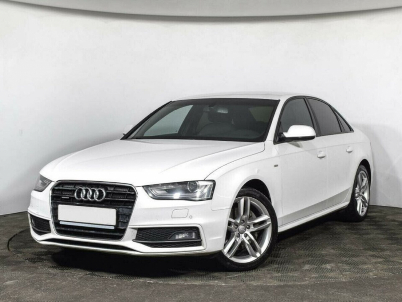 Audi A4, IV (B8) Рестайлинг 2014 с пробегом 99 000 км.