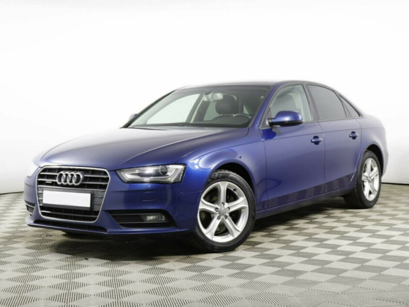 Audi A4, IV (B8) Рестайлинг 2013 с пробегом 115 000 км.