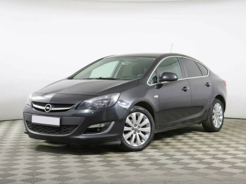 Opel Astra, J Рестайлинг 2013 с пробегом 100 600 км.