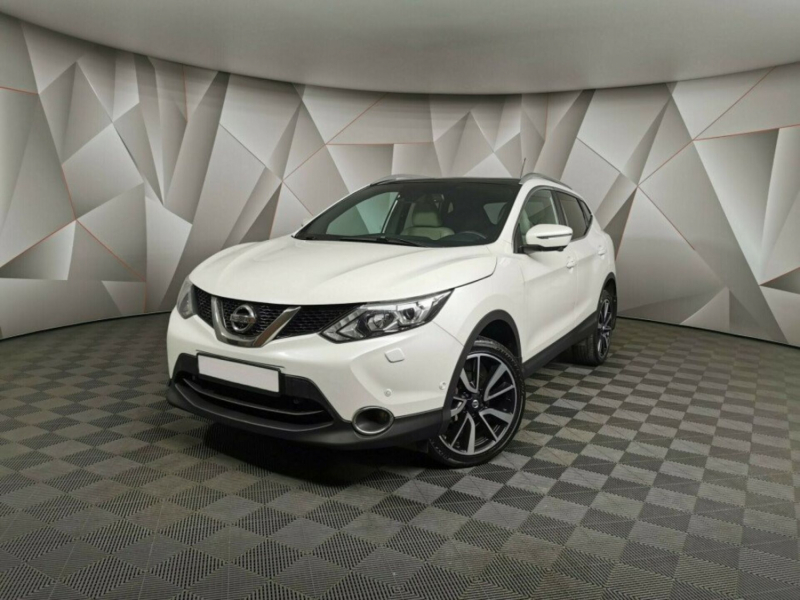 Nissan Qashqai, II 2015 с пробегом 88 000 км.