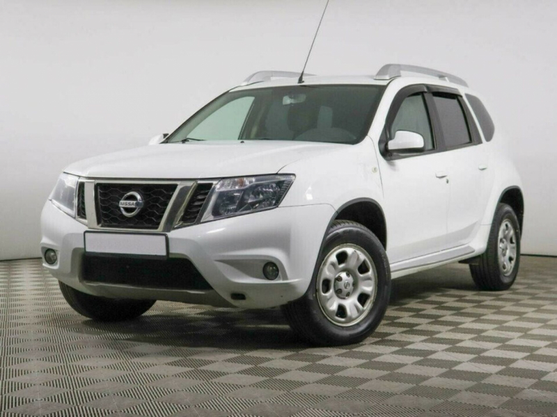 Nissan Terrano, III (D10) 2016 с пробегом 99 800 км.