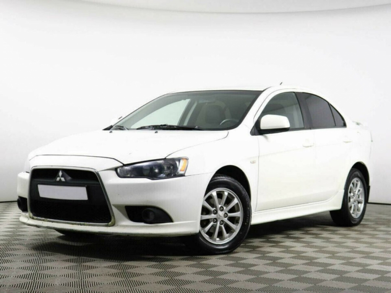 Mitsubishi Lancer, X Рестайлинг 2012 с пробегом 122 000 км.