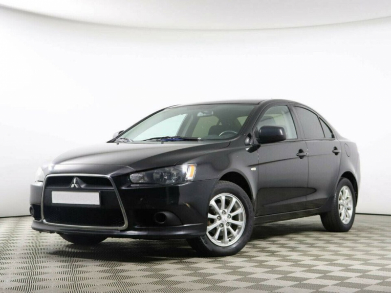 Mitsubishi Lancer, X Рестайлинг 2013 с пробегом 118 000 км.