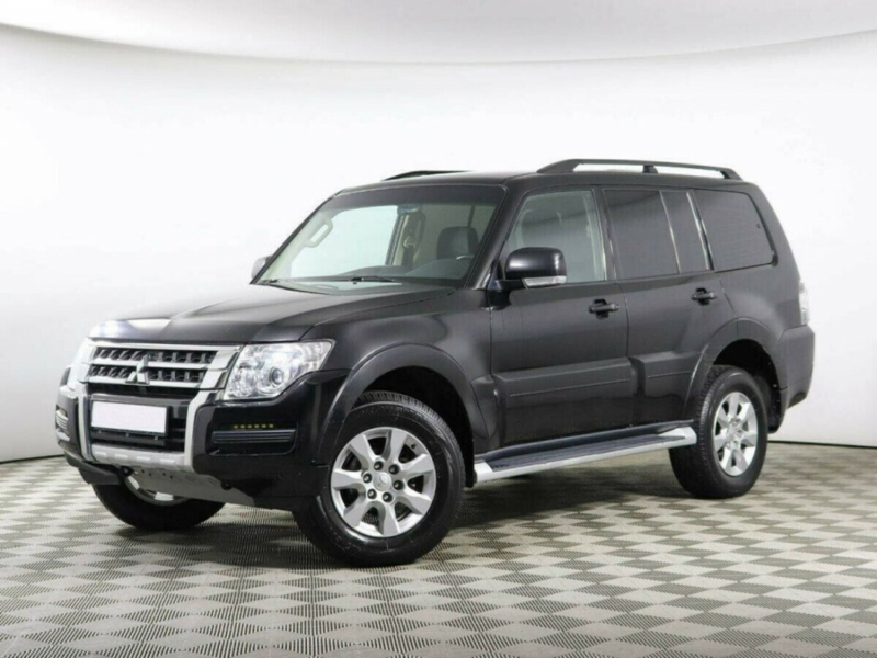 Mitsubishi Pajero, IV Рестайлинг 2 2014 с пробегом 103 000 км.