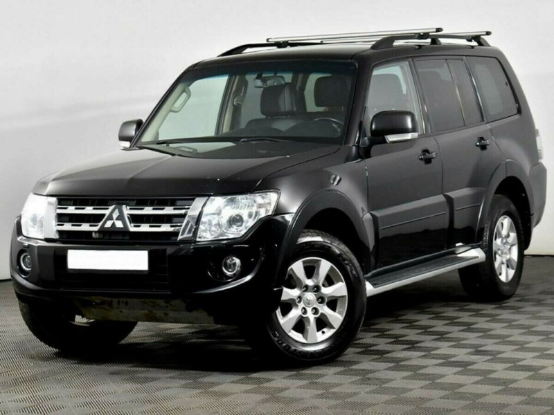 Mitsubishi Pajero, IV Рестайлинг 1 2013 с пробегом 101 000 км.