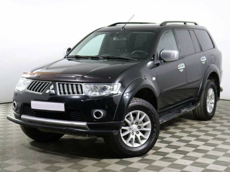 Mitsubishi Pajero Sport, II 2011 с пробегом 125 000 км.