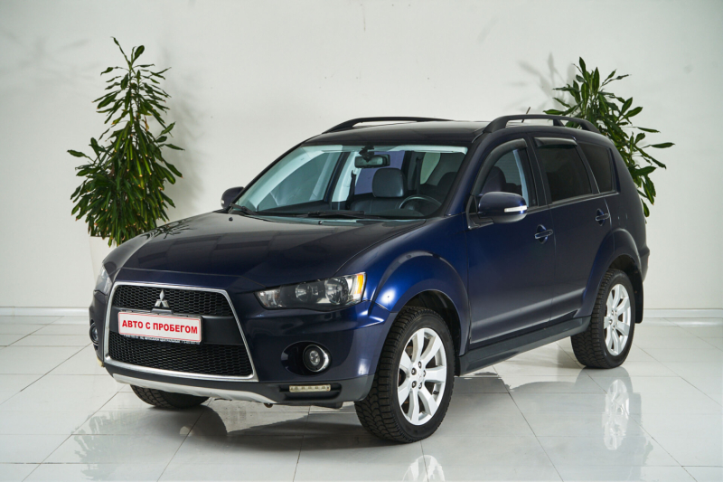 Mitsubishi Outlander, II Рестайлинг 2010 с пробегом 135 000 км.