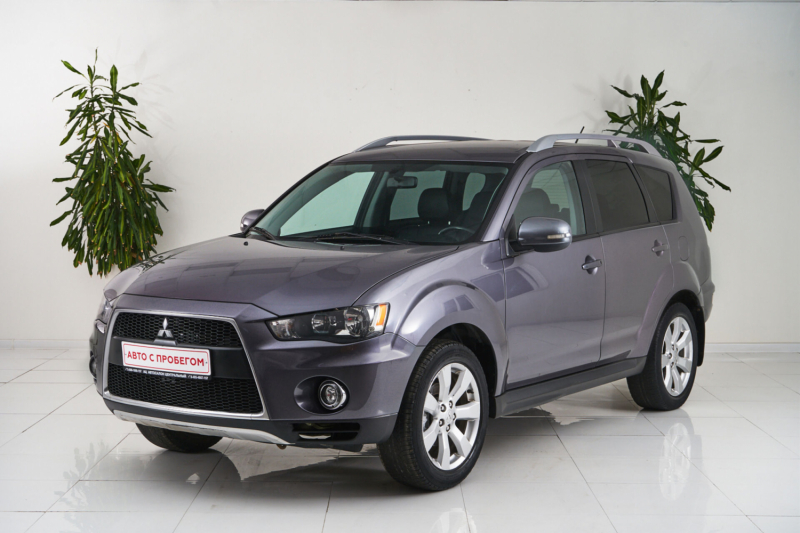 Mitsubishi Outlander, II Рестайлинг 2010 с пробегом 137 000 км.