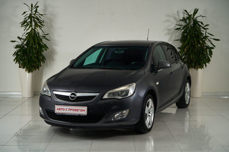 Opel Astra, J 2010 с пробегом 91 000 км.