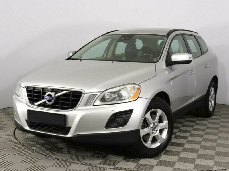 Volvo XC60, I 2009 с пробегом 115 000 км.