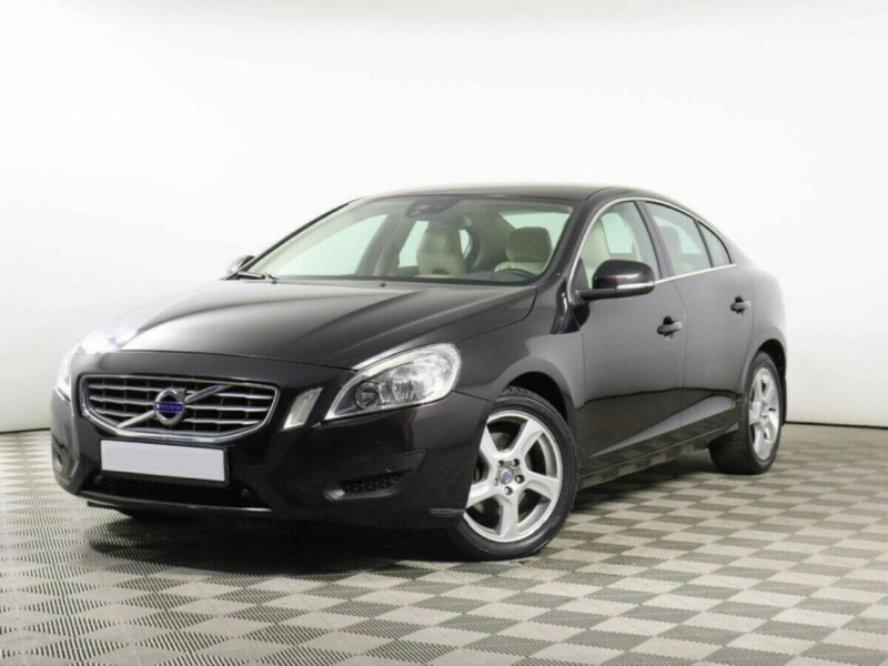 Volvo S60, II 2011 с пробегом 114 000 км.