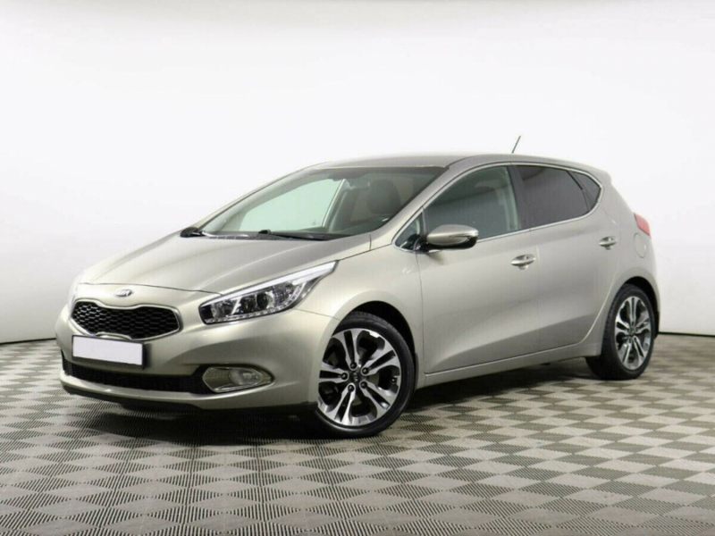 Kia Ceed, II 2013 с пробегом 88 904 км.