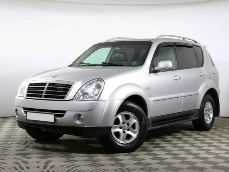 SsangYong Rexton, II 2010 с пробегом 151 000 км.