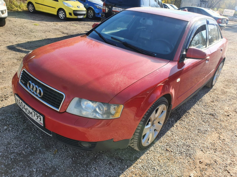 Audi A4, II (B6) 2003 с пробегом 368 000 км.