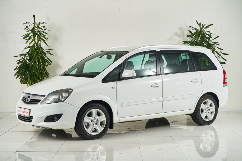 Opel Zafira, C 2014 с пробегом 97 000 км.