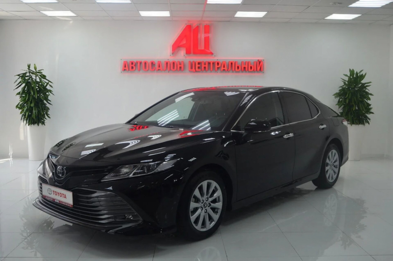 Toyota Camry, VIII (XV70) 2019 с пробегом 24 000 км.