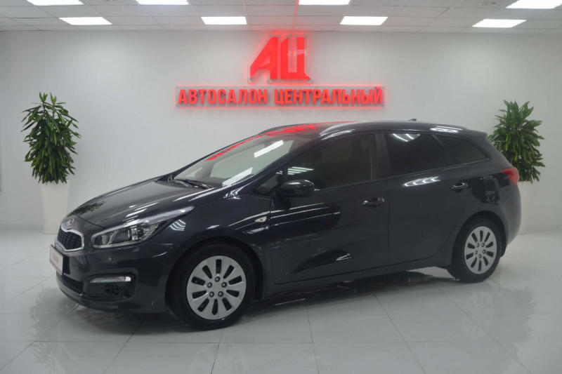 Kia Ceed, III 2019 с пробегом 35 000 км.