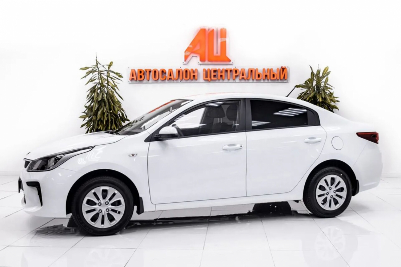 Kia Rio, IV 2019 с пробегом 39 000 км.