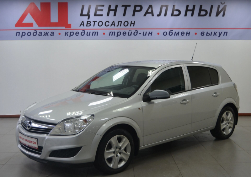 Opel Astra, H Рестайлинг 2011 с пробегом 84 000 км.