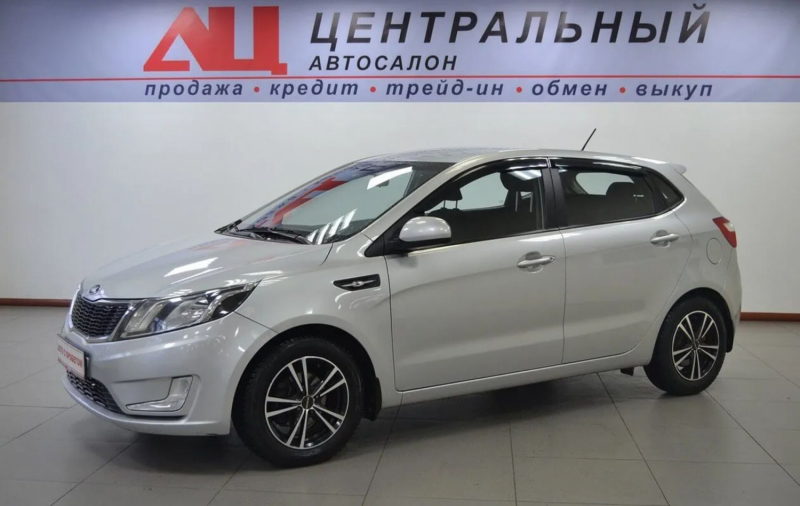Kia Rio, III 2013 с пробегом 75 000 км.