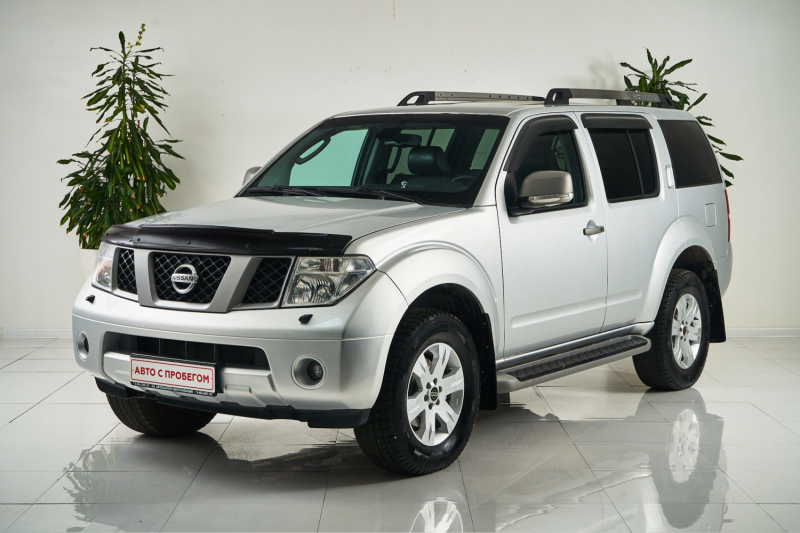 Nissan Pathfinder, III 2008 с пробегом 138 000 км.