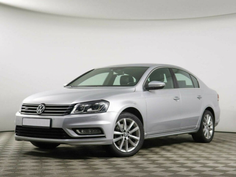 Volkswagen Passat, B7 2012 с пробегом 121 000 км.