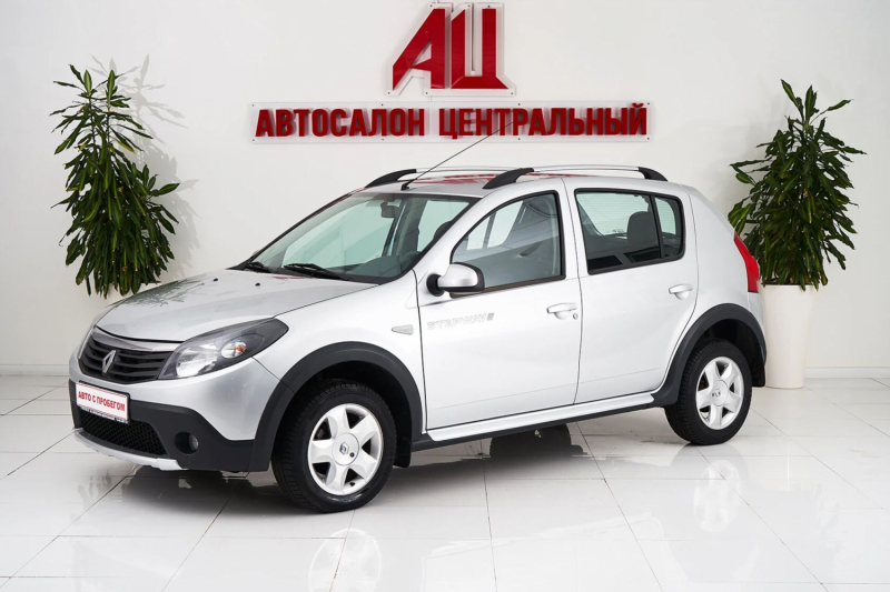 Renault Sandero, I 2014 с пробегом 78 000 км.