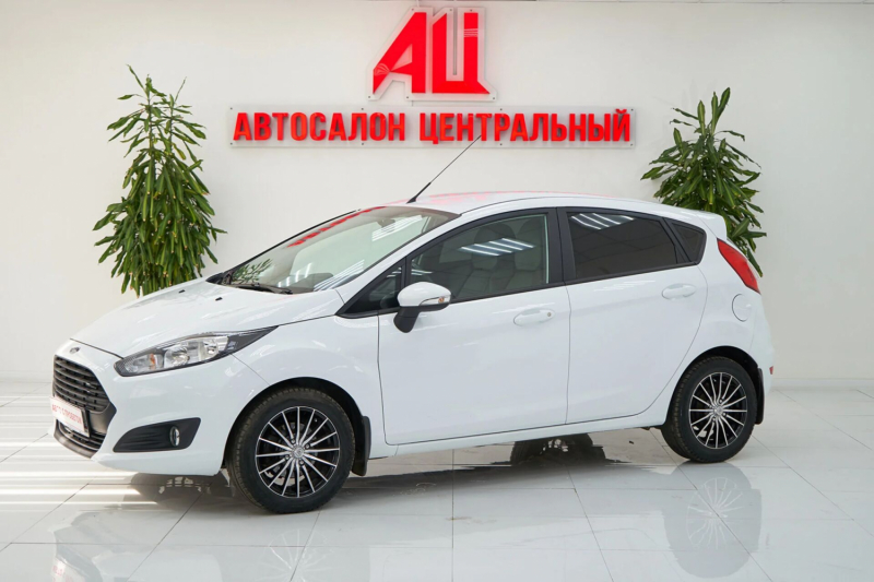 Ford Fiesta, Mk6 Рестайлинг 2016 с пробегом 31 000 км.