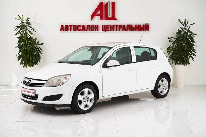 Opel Astra, J 2012 с пробегом 94 000 км.