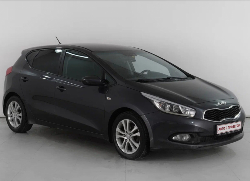 Kia Ceed, II 2013 с пробегом 152 984 км.