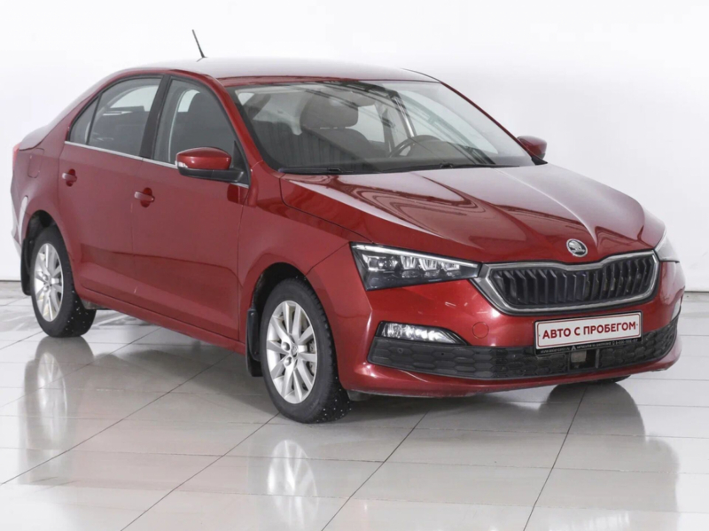 Skoda Rapid, II 2021 с пробегом 90 818 км.